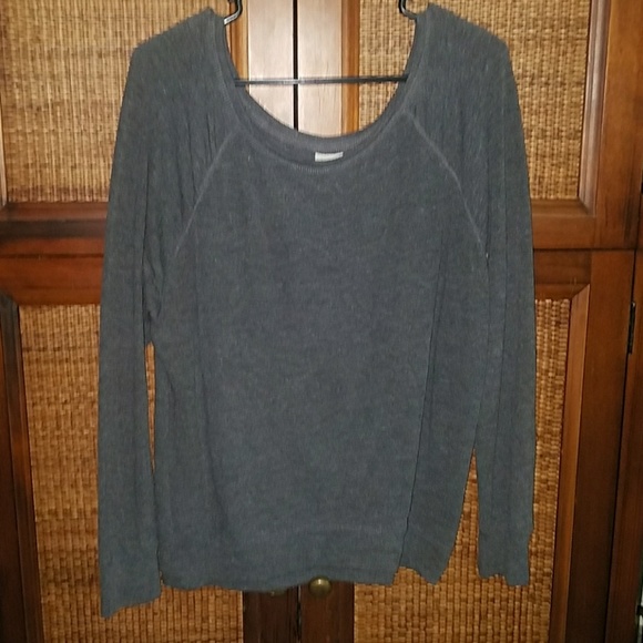 Full Tilt Tops - Essential top for any closet